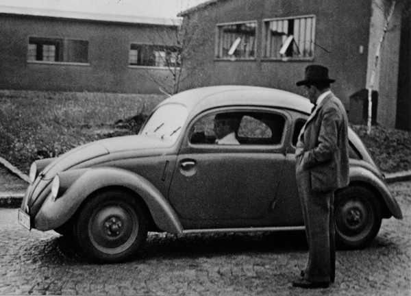 Ferdinand Porshe and beetle prototype
